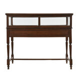 Wooden presentation showcase table