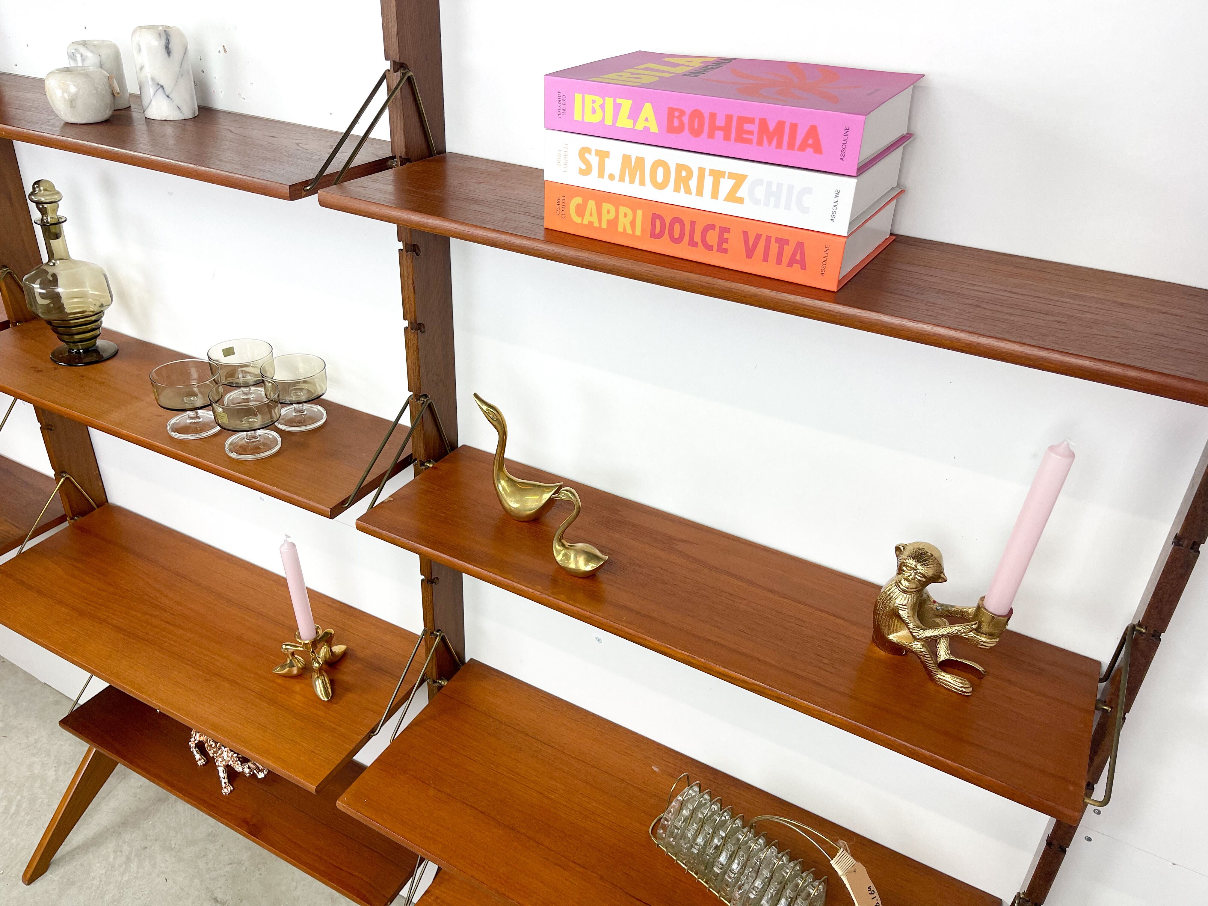 Armoire murale scandinave Blindheim Møbelfabrik