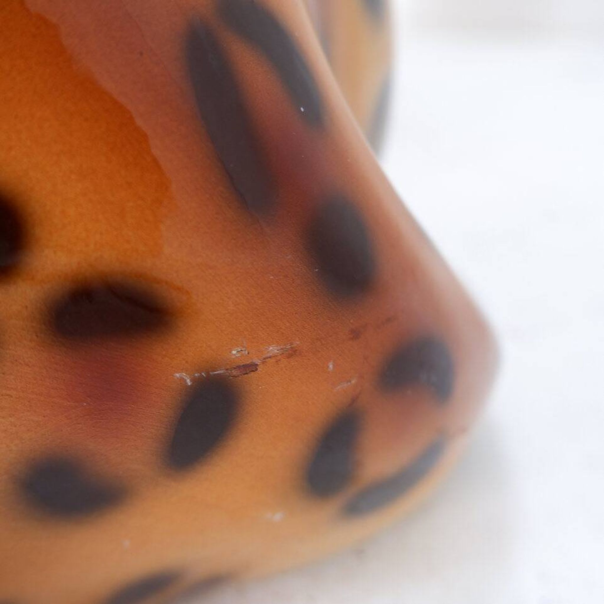 Couple of vintage ceramic leopards sculptures - Italy circa 1980s