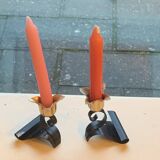 Lot de deux bougeoirs, en forme de fleurs, tulipes en metal noir et dore, vintage