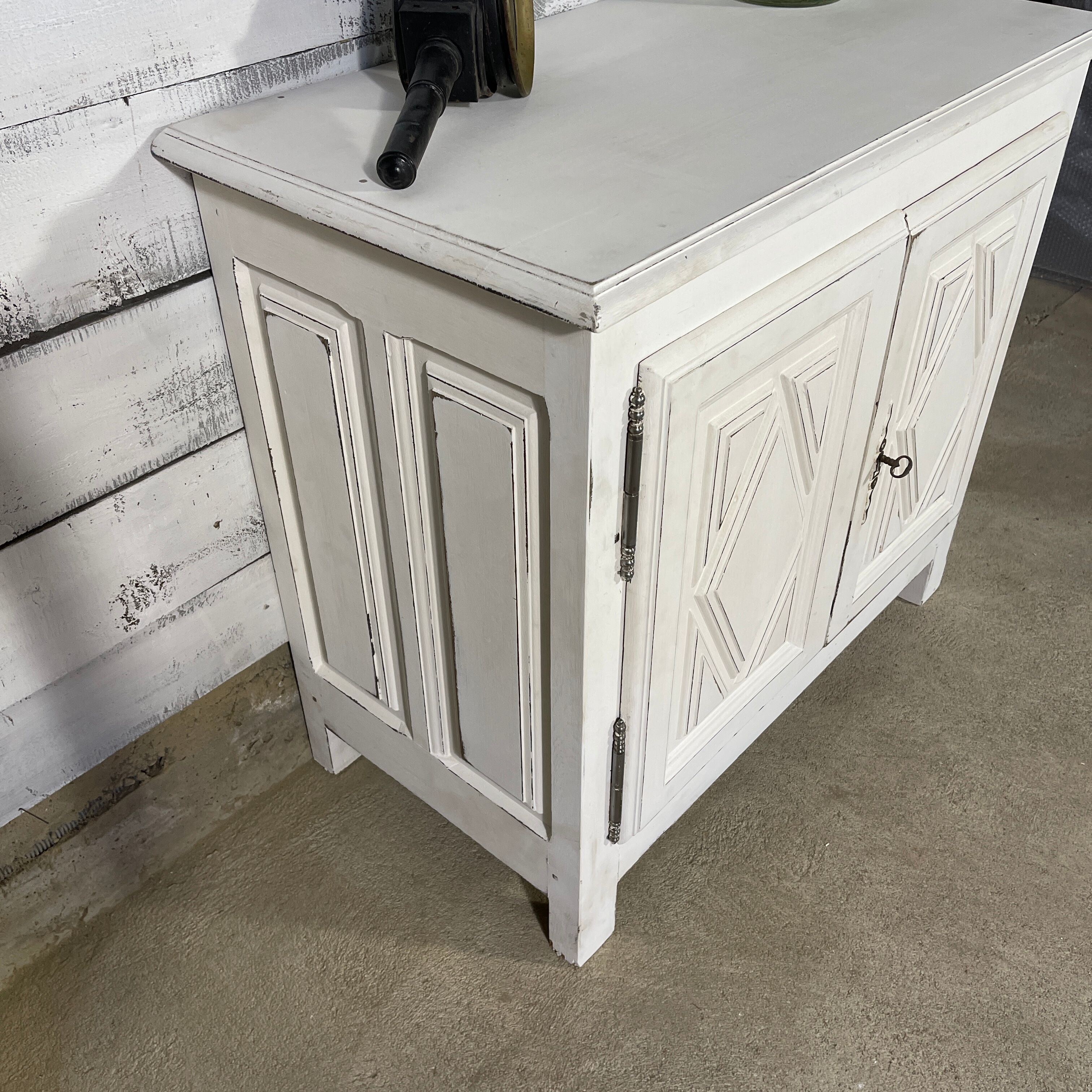 Patinated country buffet