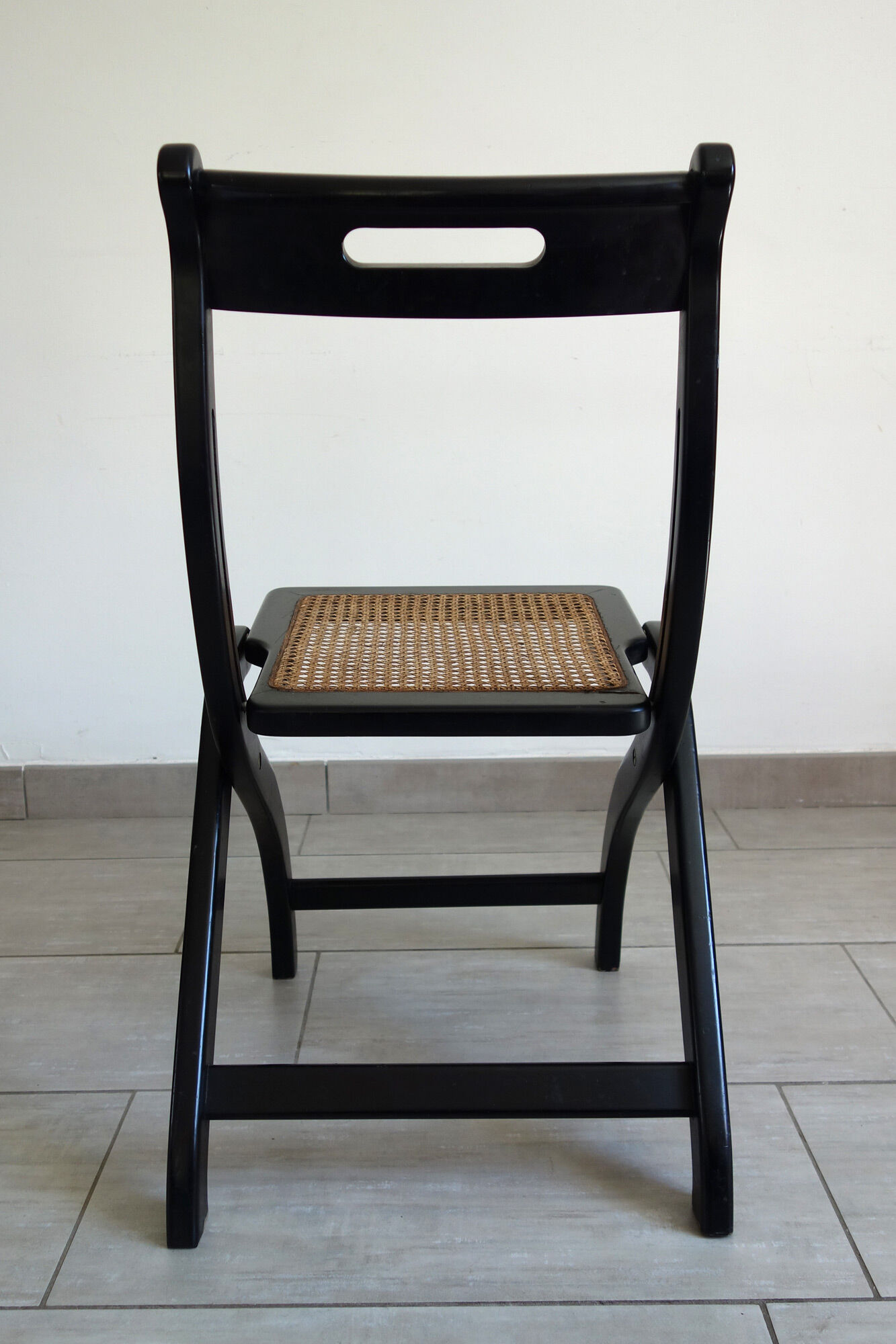 Vintage cannée folding chair