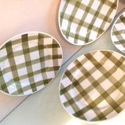 Set of six flat plates and one Moulin des Loups bowl, green tablecloth model/1950s-1960s