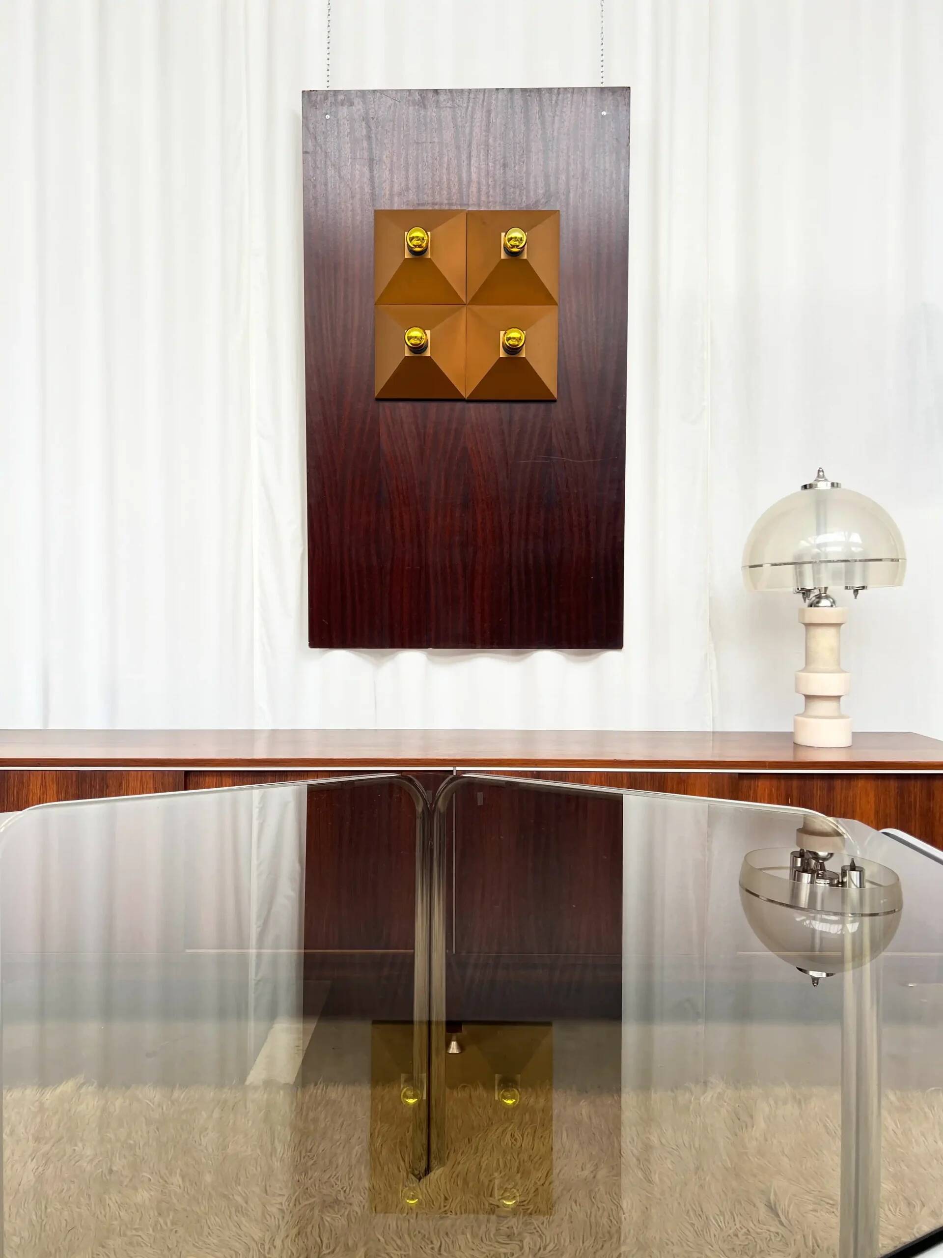 Vintage hexagonal table with smoked glass top and chrome metal structure.