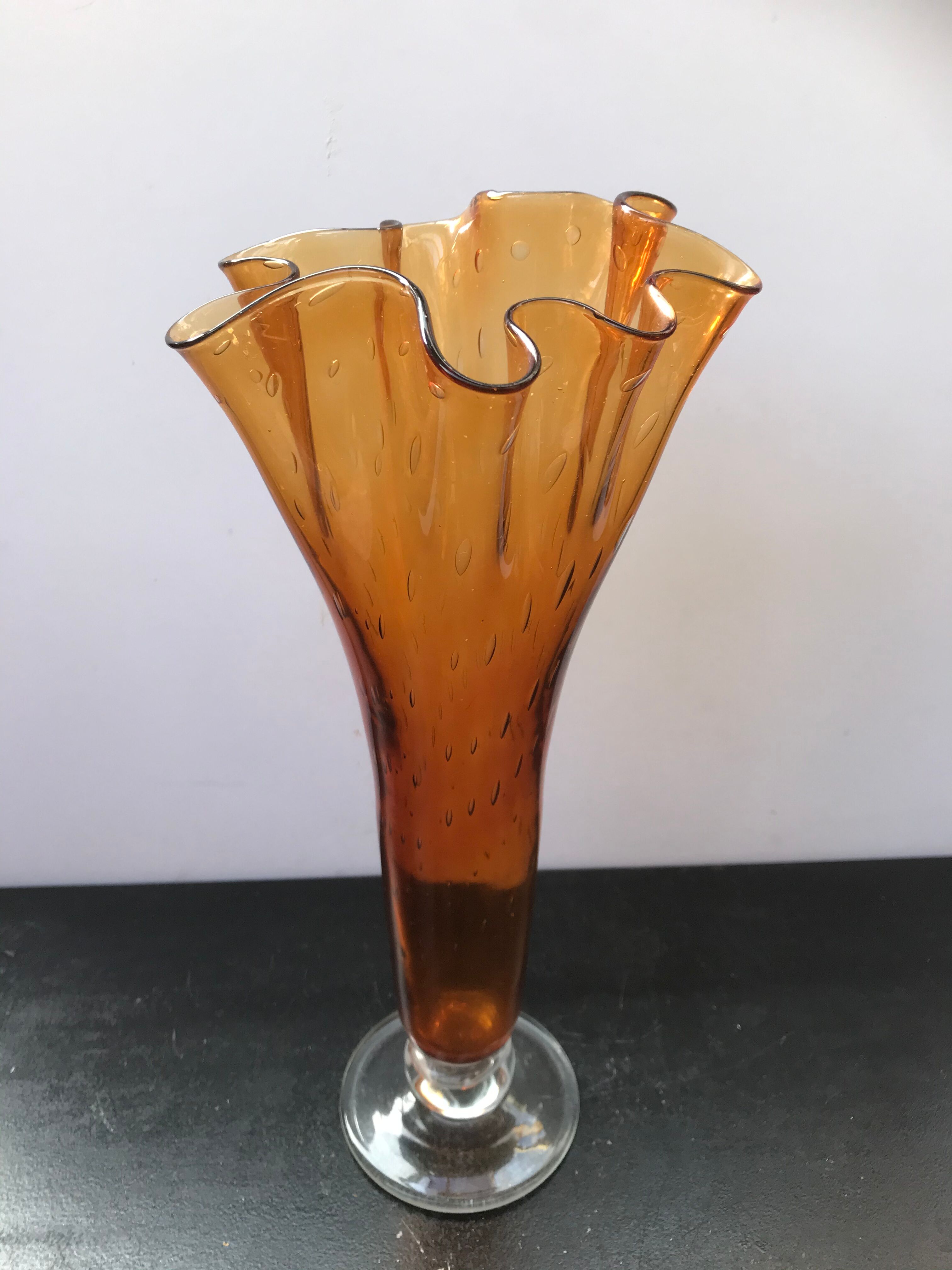 Former orange bullé glass vase col corolle - vintage transparent foot