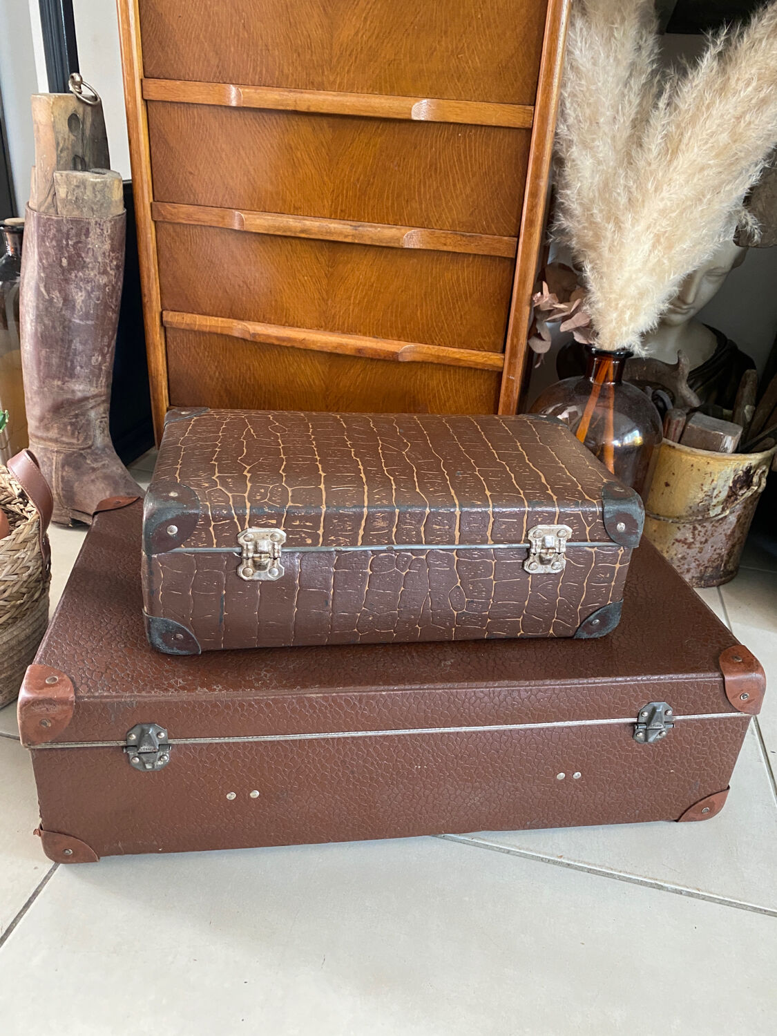 Set of 2 suitcases