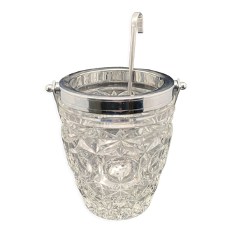 Ice bucket with handle and spoon