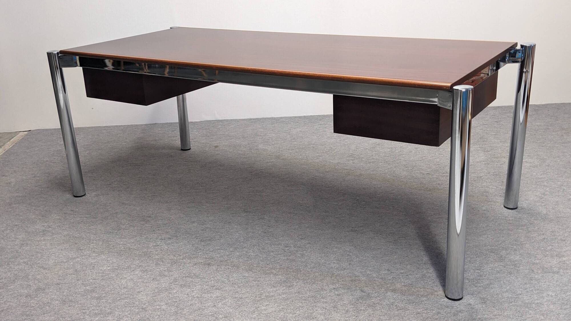 Modernist rosewood pedestal desk, Italy circa 1970