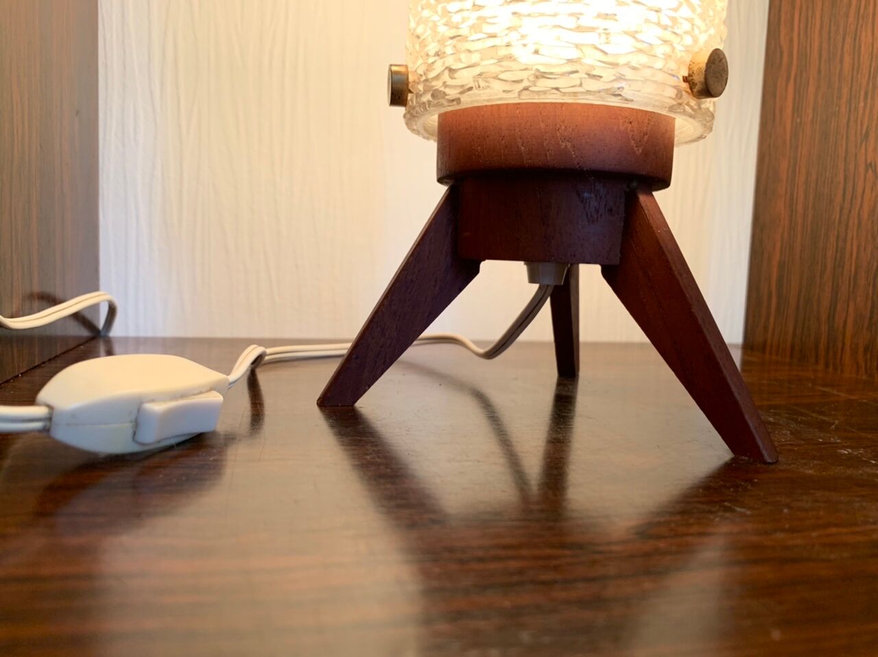 Scandinavian style tripod table lamp in teak by Arlus circa 50's/ 60