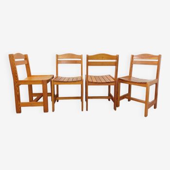 Suite de 4 chaises vintage en pin des années 70