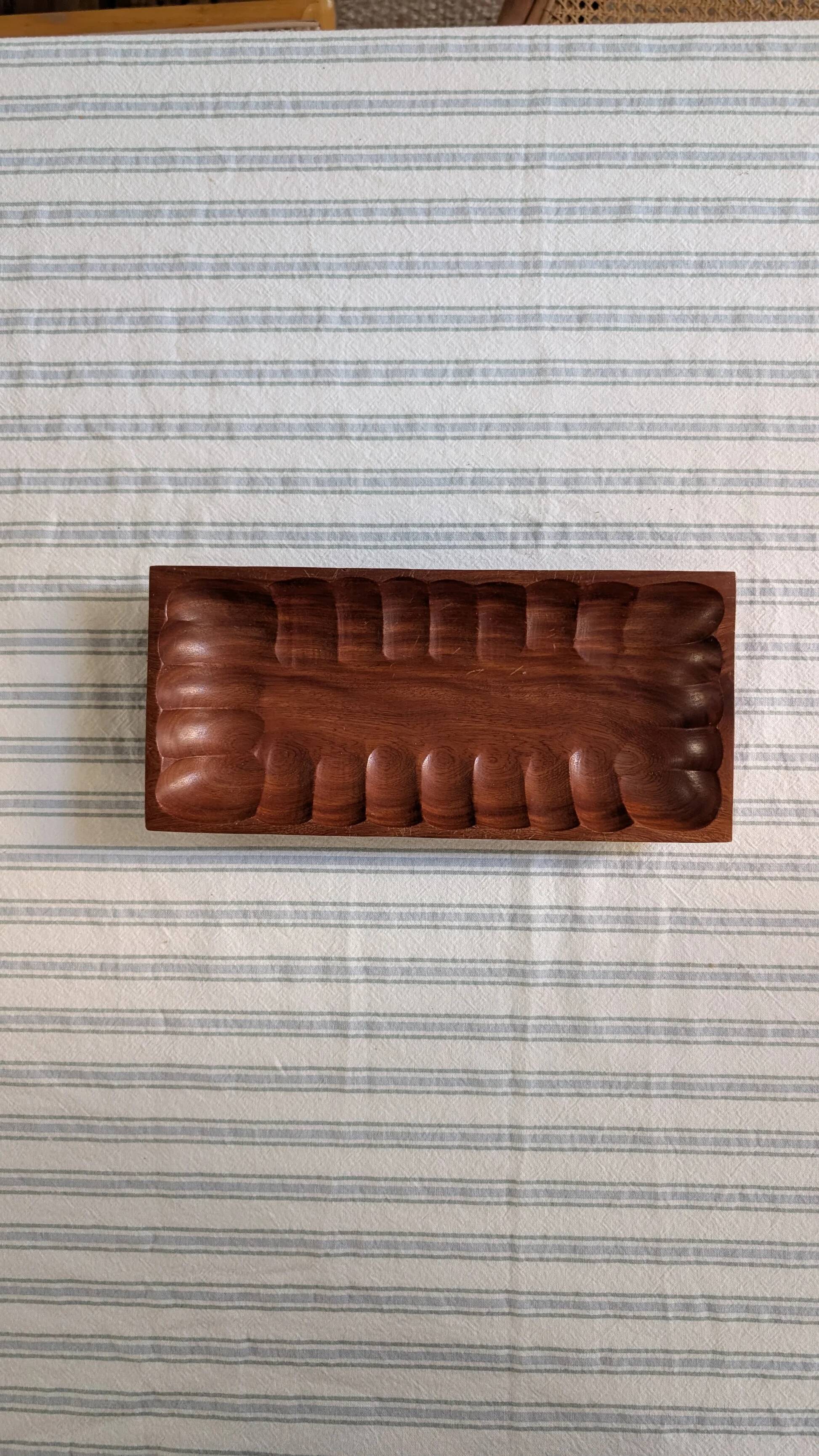 Wooden pocket trays