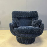 Blue velvet lounge chair 'Karate' by Michel Cadestin, France 1970s