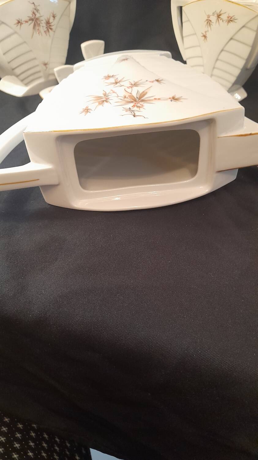 Art deco style coffee service 1 coffee maker, 1 milk jug, and 1 sugar bowl