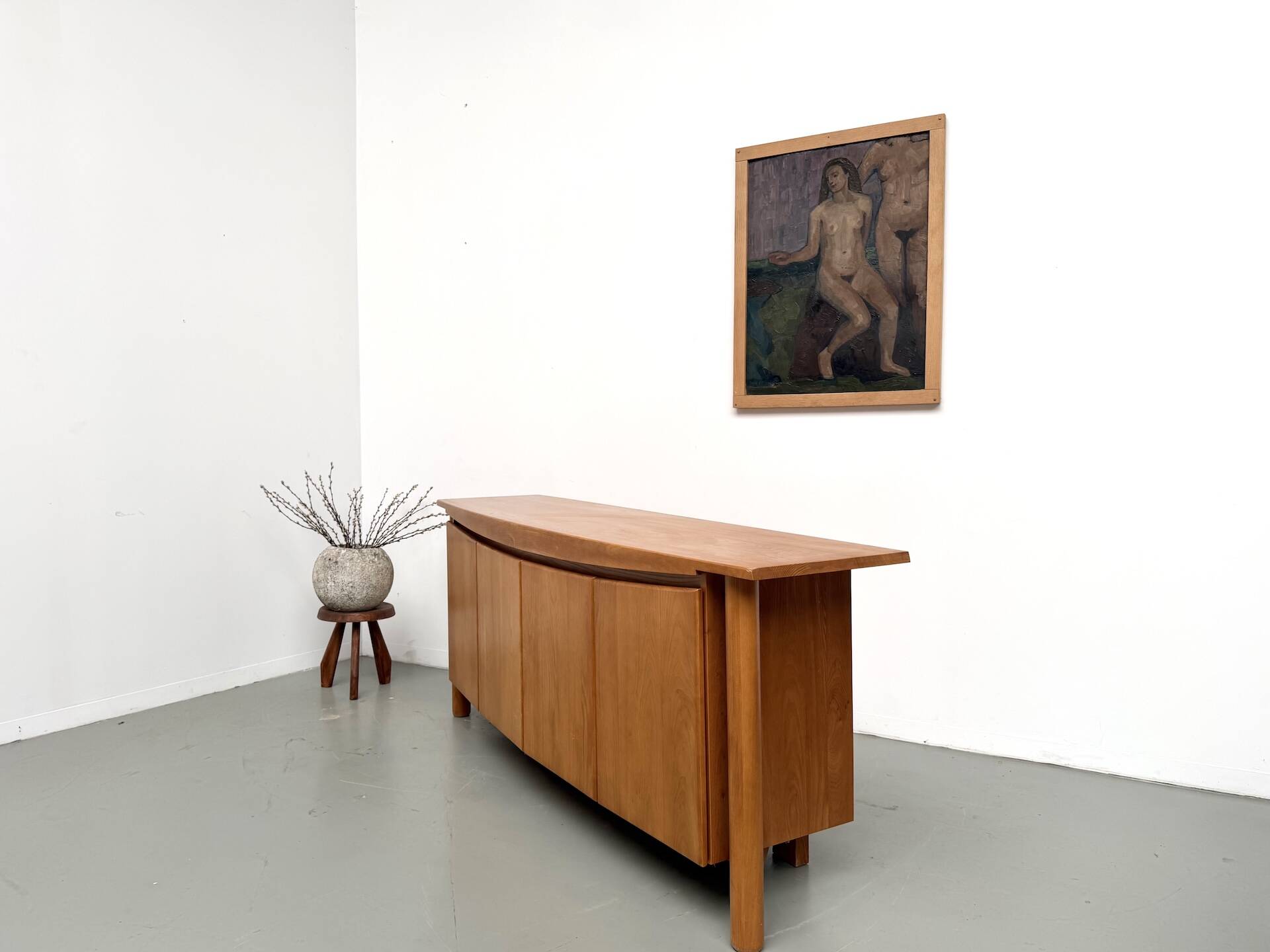 Enfilade galbée Maison Regain en orme massif, 1970