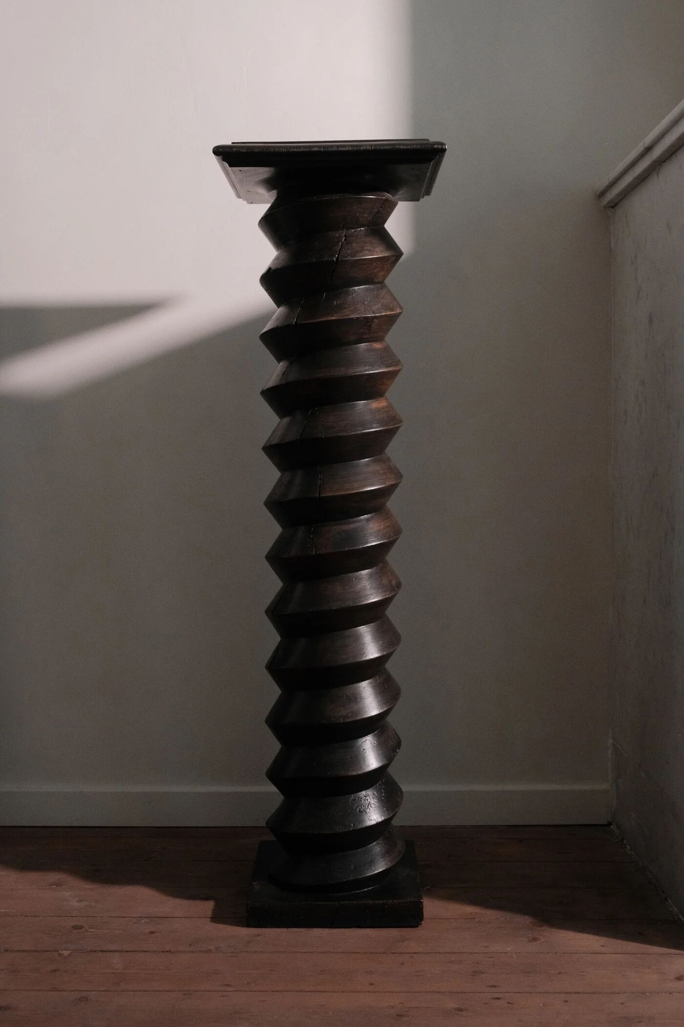Socle en chêne