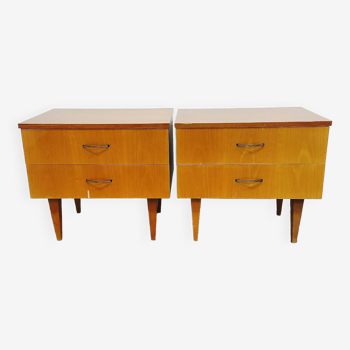 Paire de tables de chevet années 1970