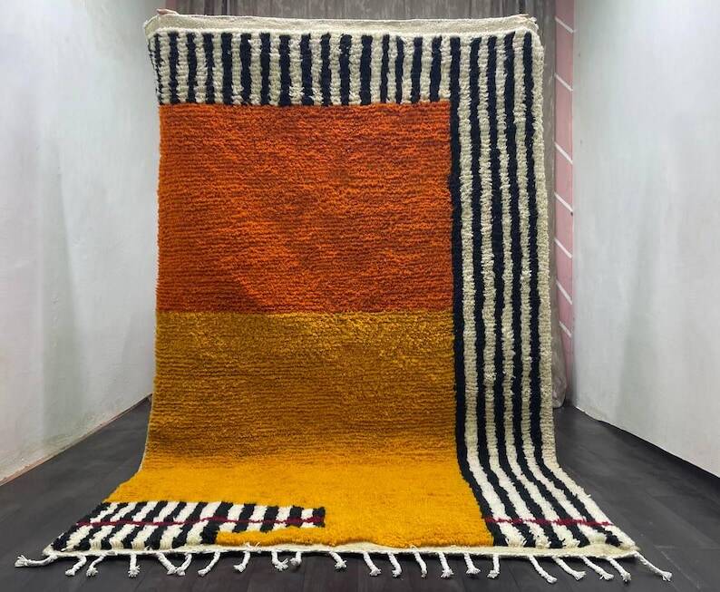Traditional handmade Beni Ouarine rug 250cmx150cm