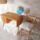 Bureau pieds compas