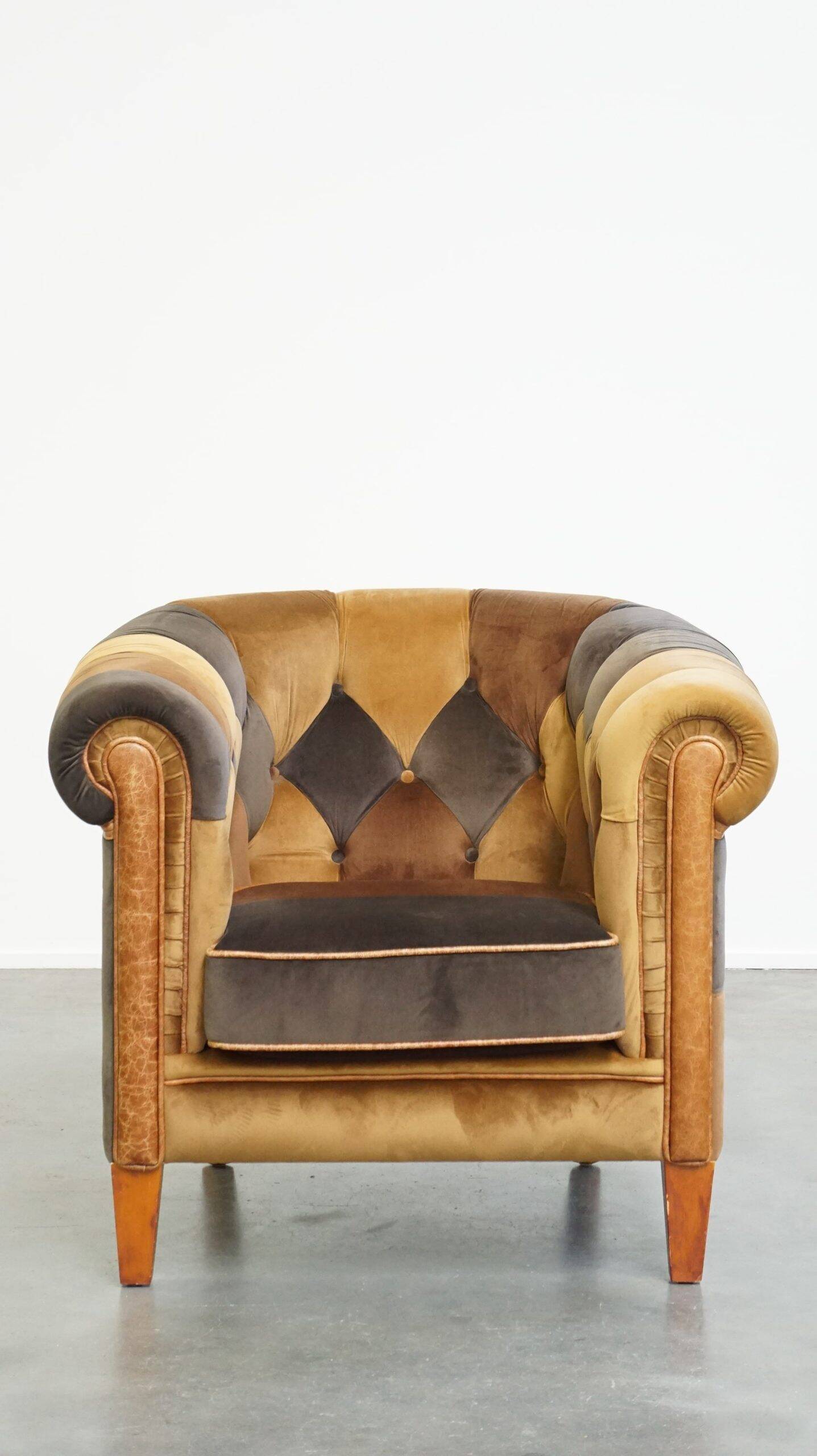 Fauteuil Chesterfield club en tissu patchwork de style anglais