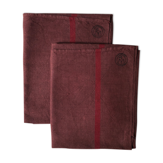 Set of two old tea towels in pure linen tinted in burgundy