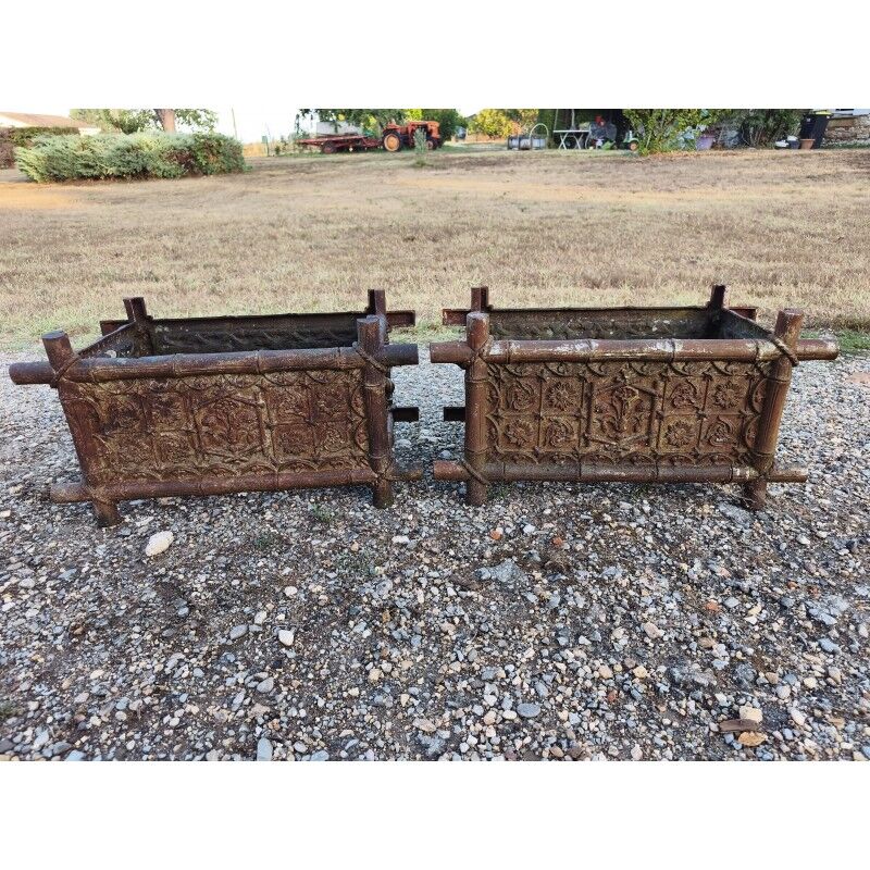 Pair of cast iron planters from 1900 in Charleville - Mézières