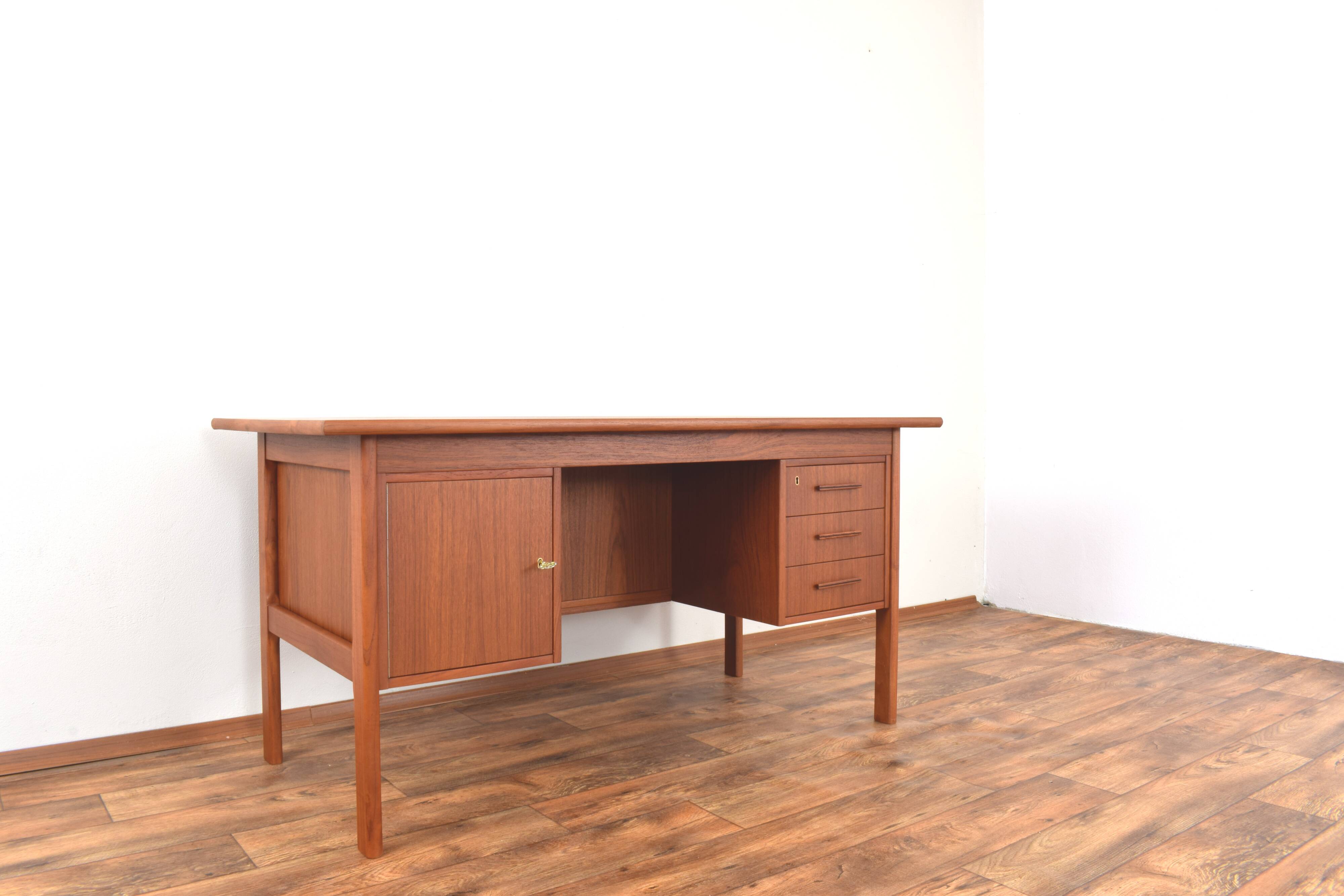 Mid-Century Danish Freestanding Teak Desk, 1960s