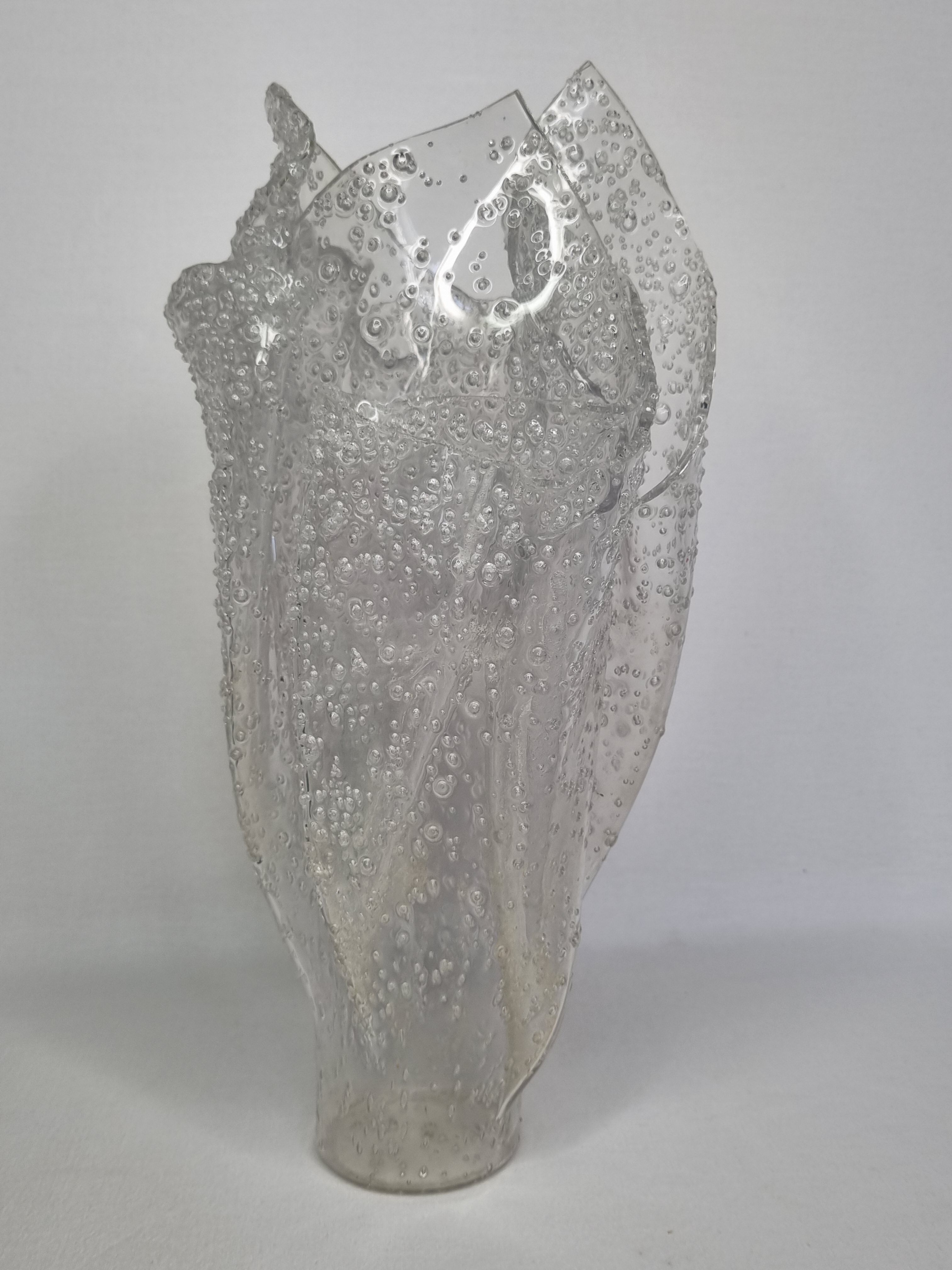 Design vase in recycled plastic, 31 cm