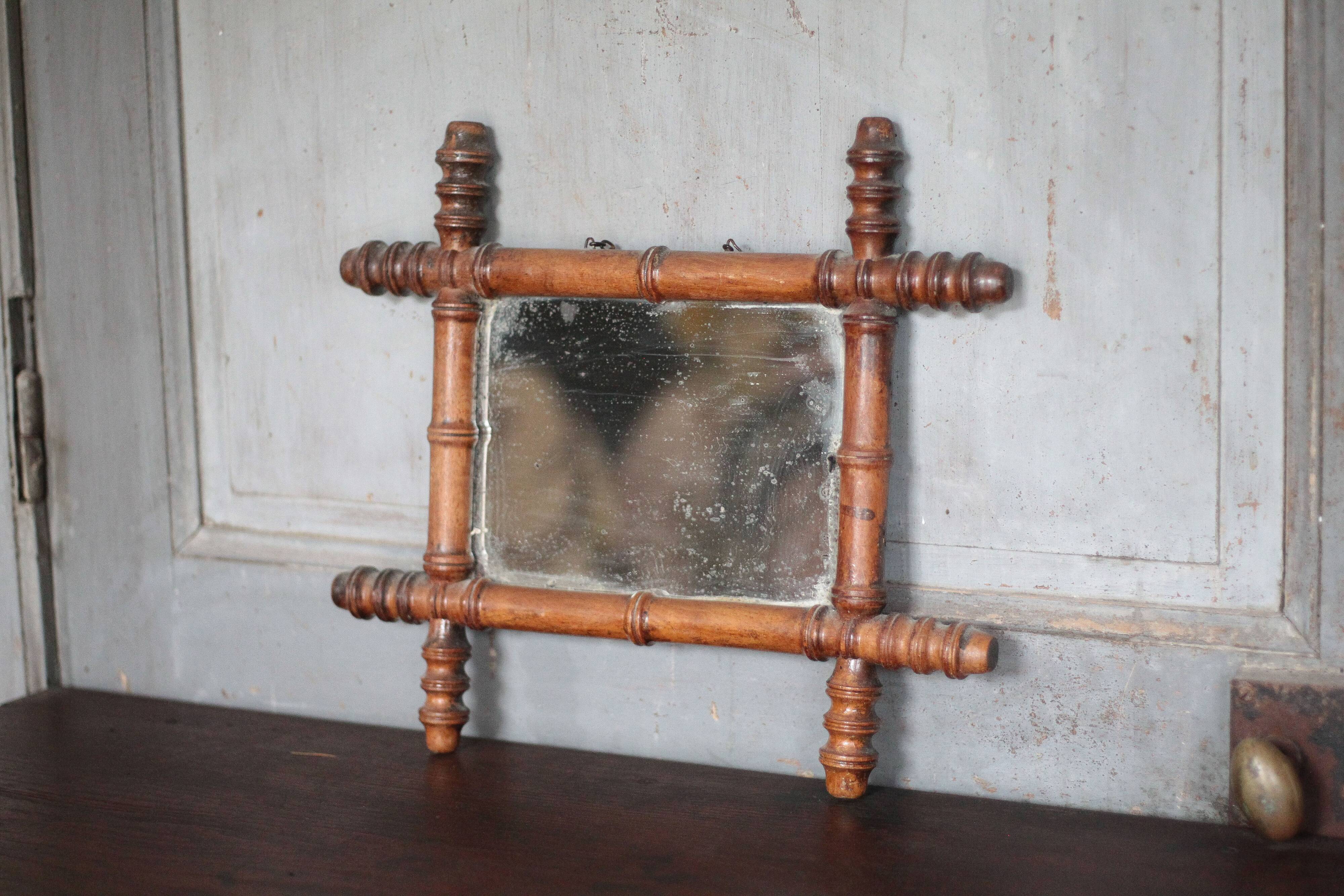 Wooden bamboo imitation mirror, antique mirror, hanging mirror.