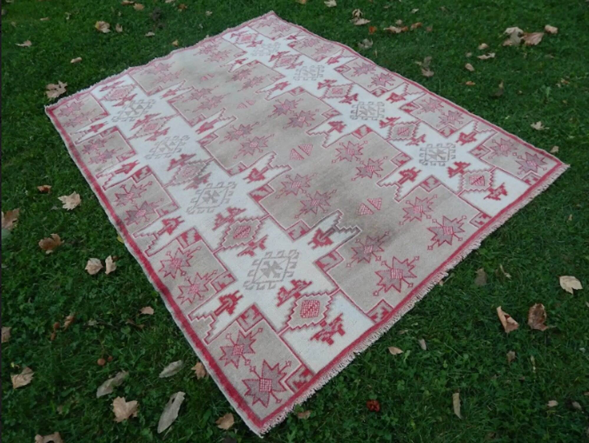 Vintage Turkish Oushak rug 146x183 cm