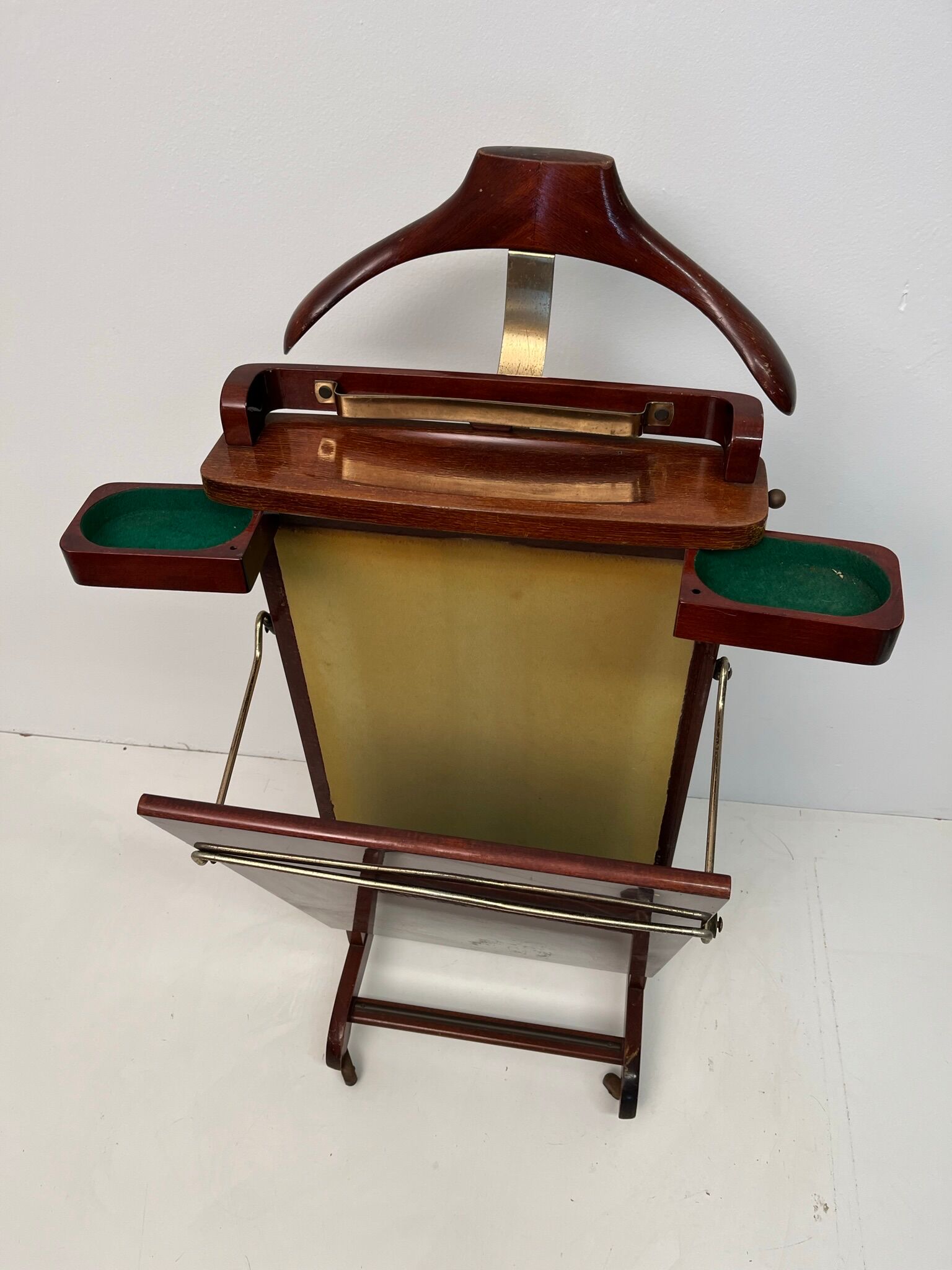 Night valet years 60