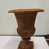 Medici cast iron vase