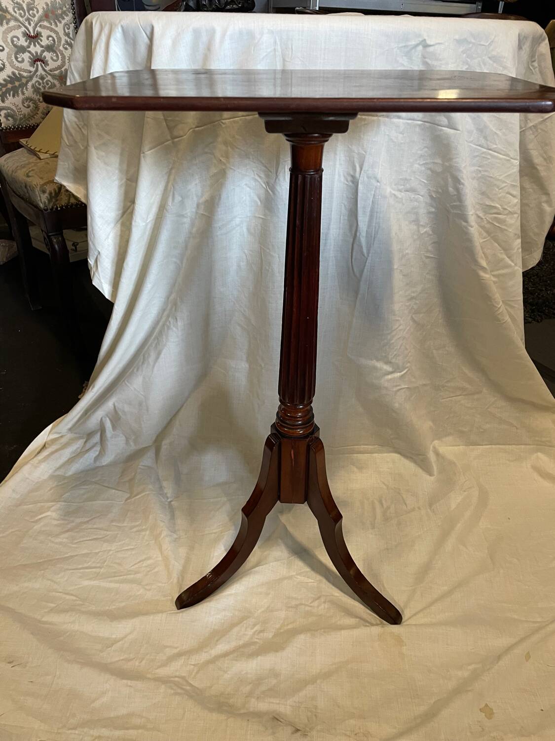 19th century mahogany pedestal table