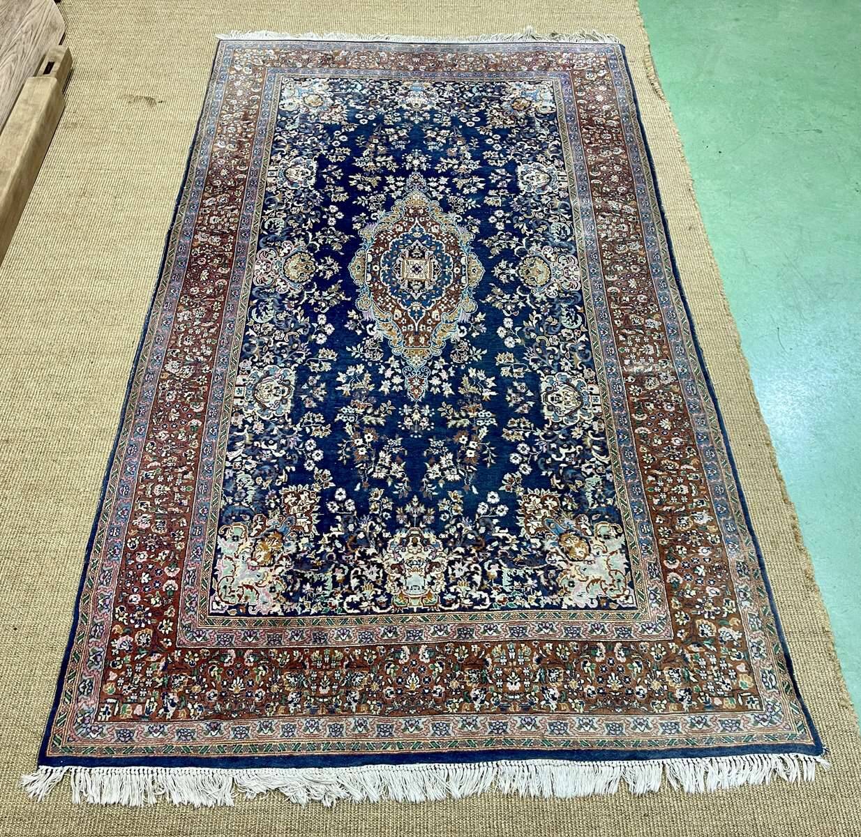 Handmade wool Iranian carpet - 2.45m x 1.40m