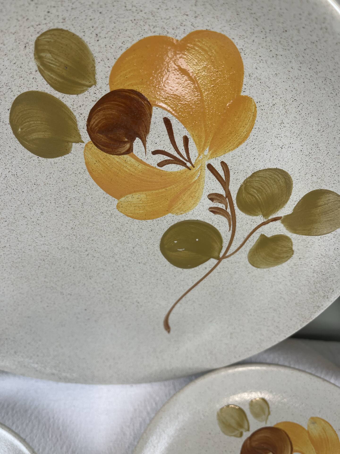 Hand-painted stoneware service