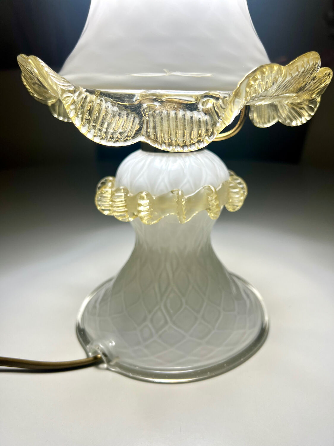 Vintage Murano glass lamp in white and amber opal – Italy, years.