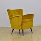 Fauteuil en velours jaune du milieu du siècle, années 1960