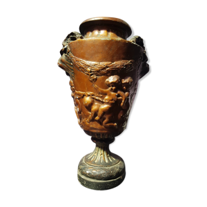 Vase sur pied plâtre