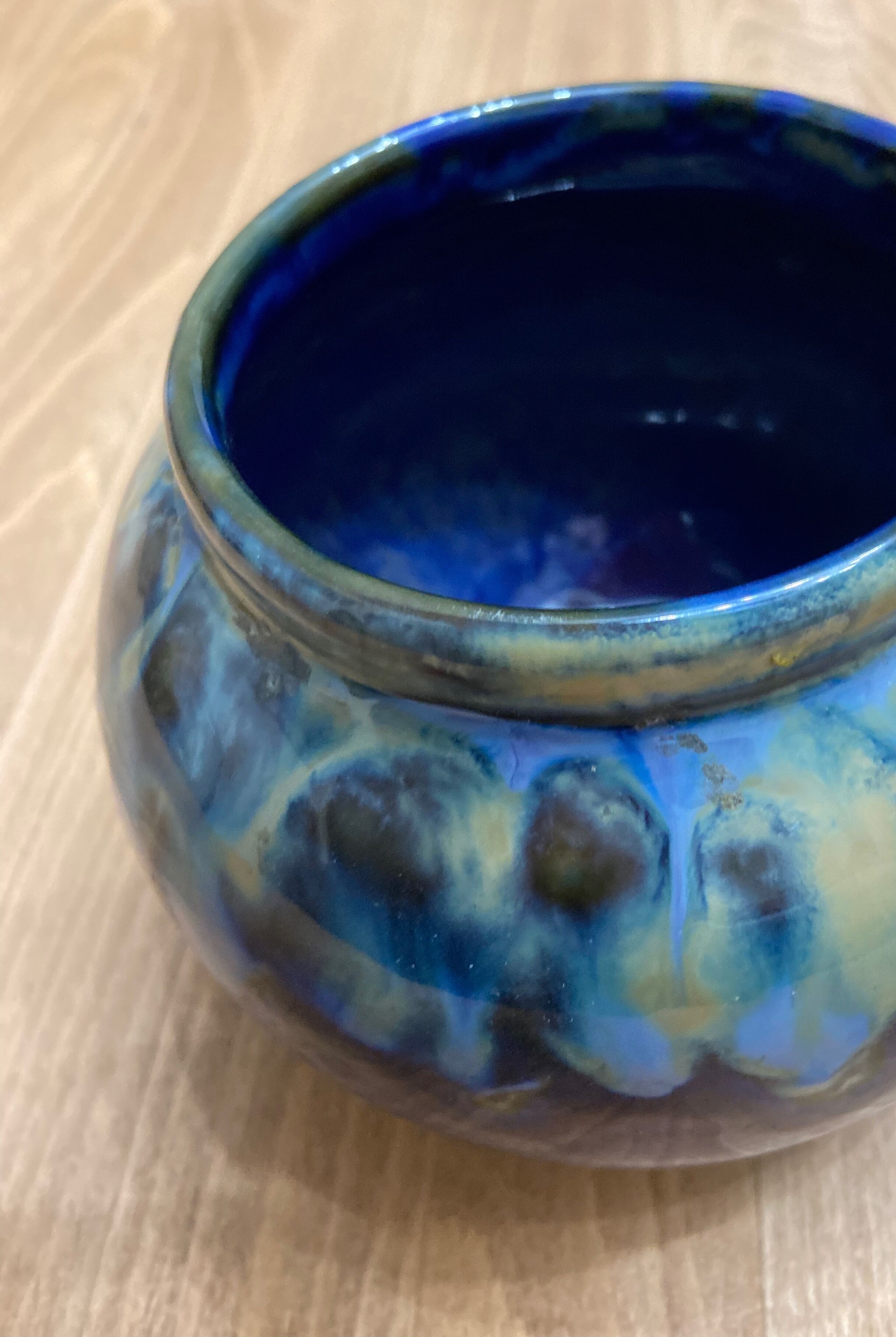 Blue ceramic round pot