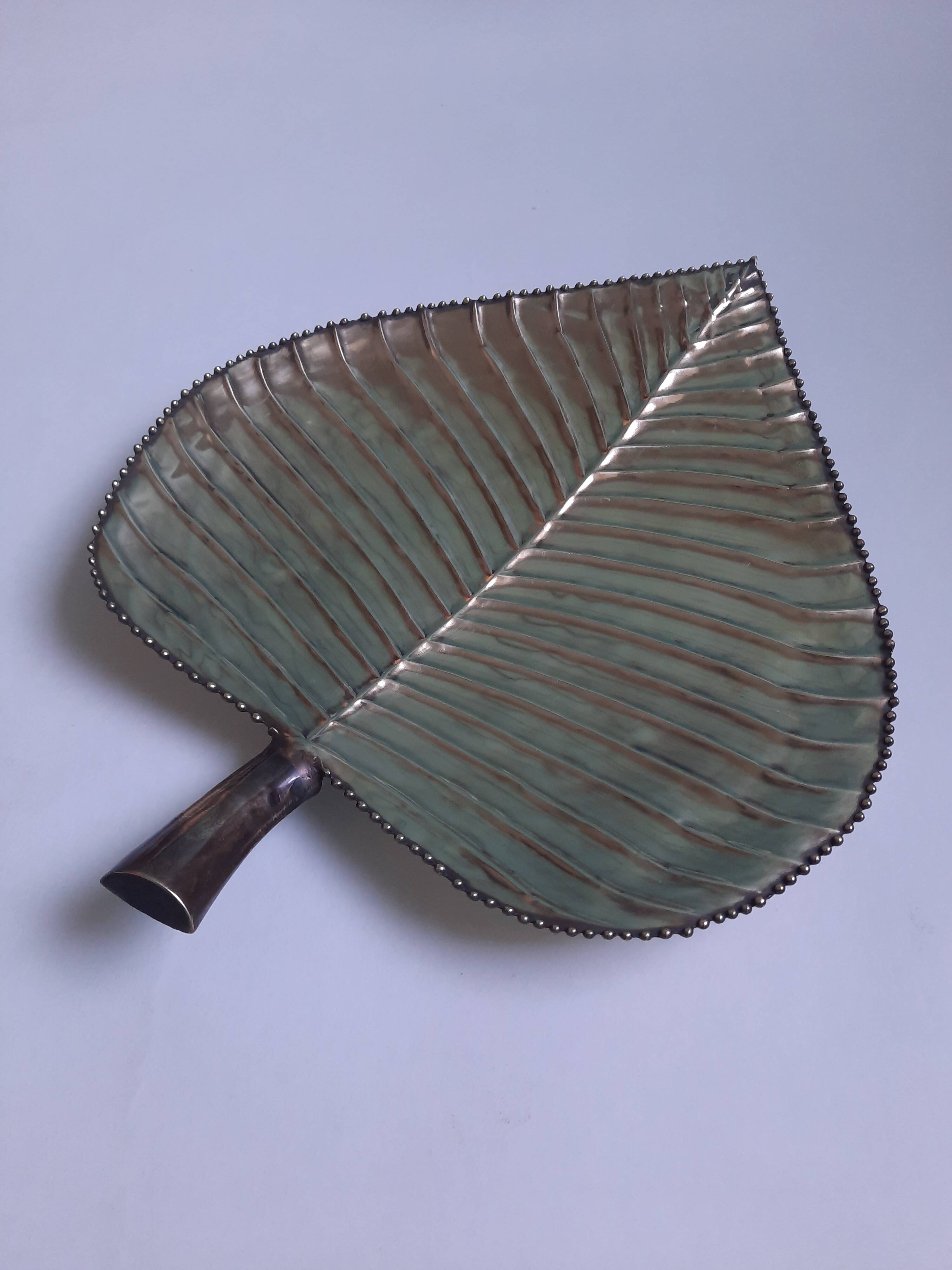 Large Brass Leaf Bowl Pocket Tray