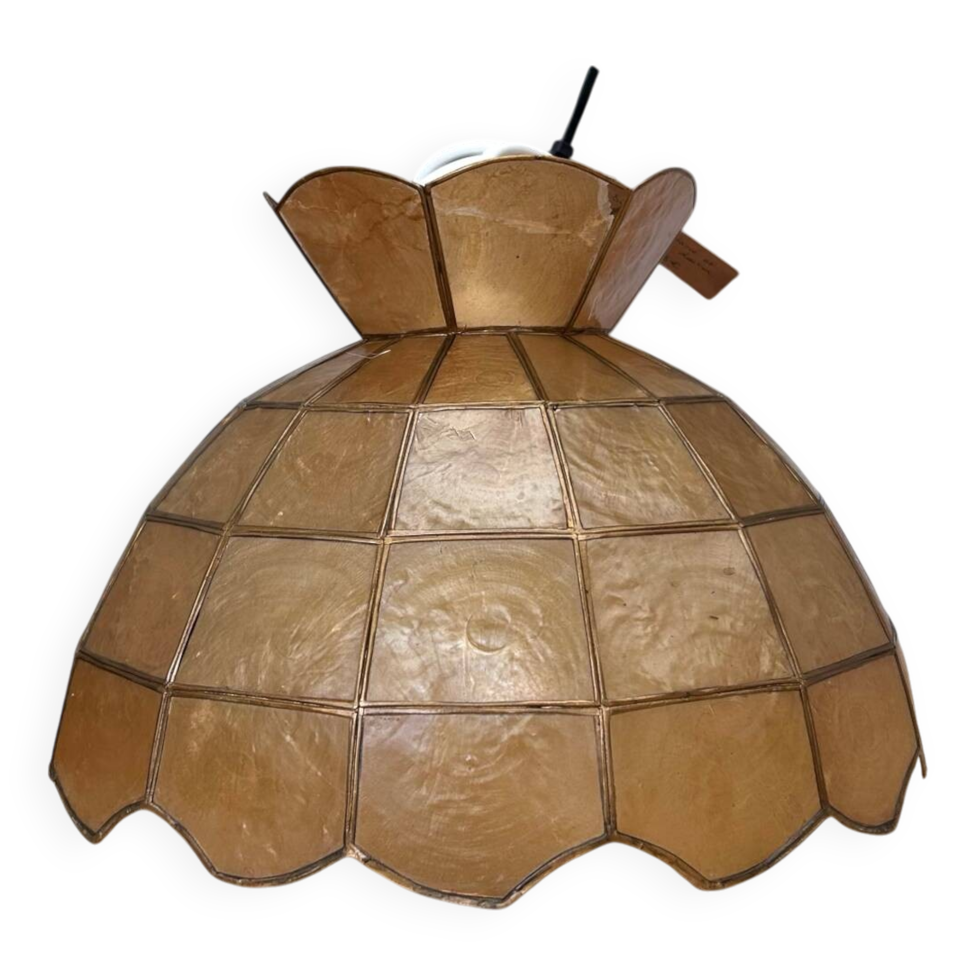 Gold mother-of-pearl pendant