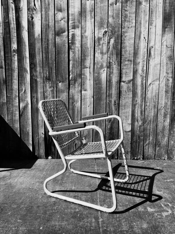 Vintage chair in steel wire on sled base, 1970s