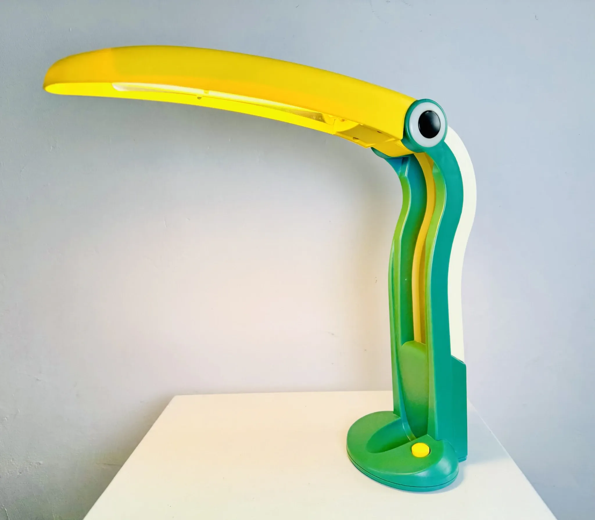 Toucan Desk Lamp By H.T. Huang For Huangslite, Taiwan, 1990S