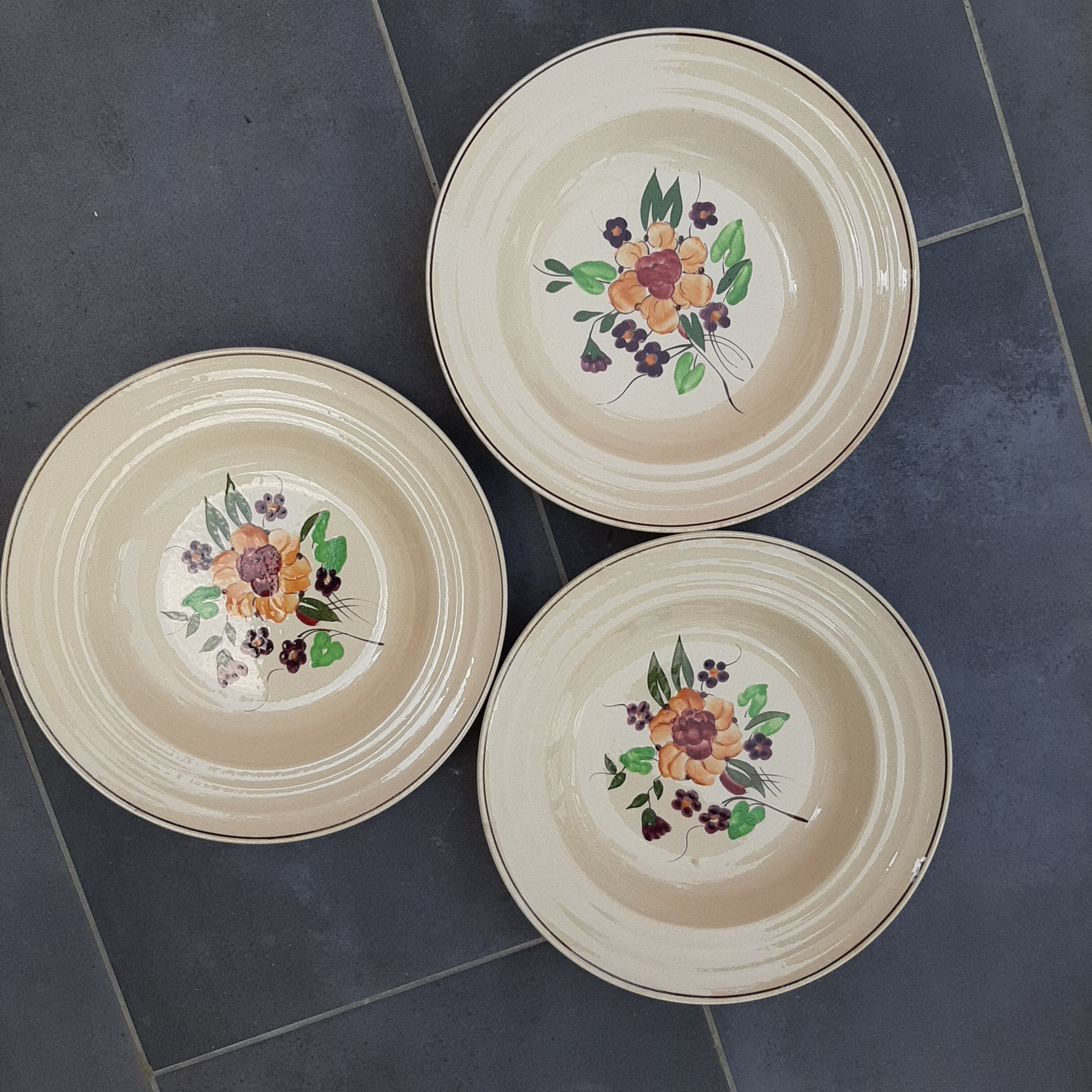 Hollow plates Boch La Louvière