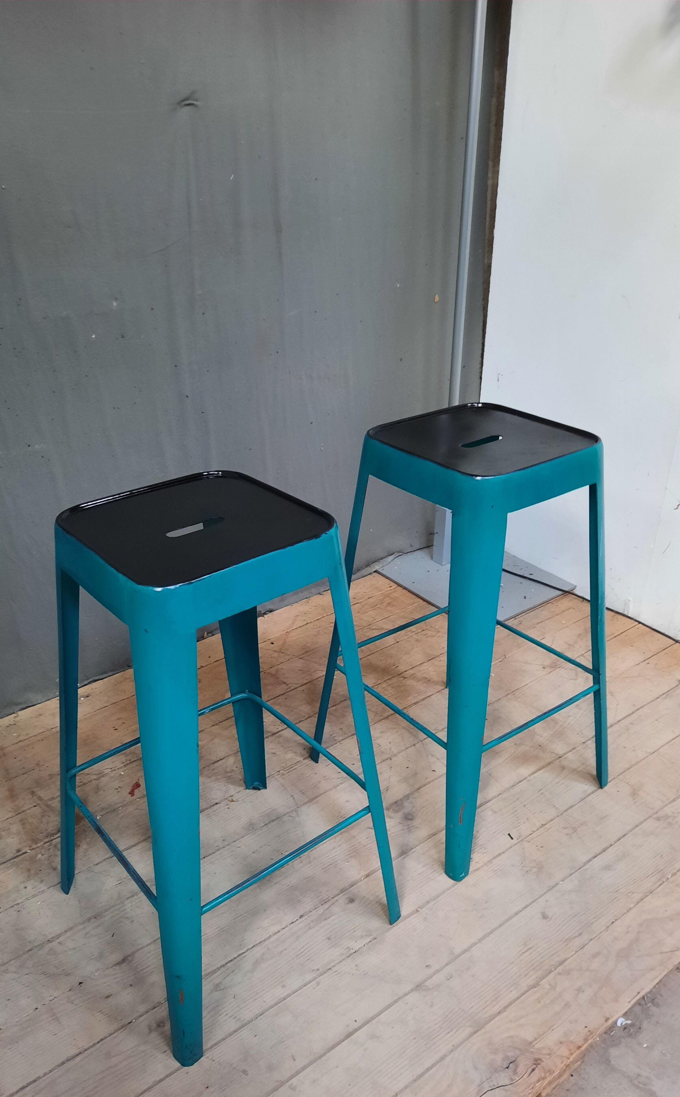 Paire de tabourets de bar industriel