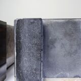 Pair of bookends, Art Deco fireplace decoration in antique marble from the 1920s-1930s.