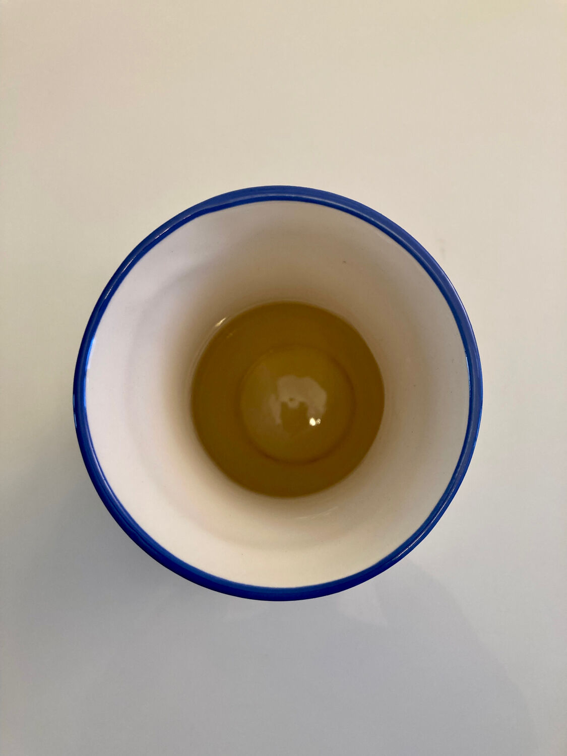 Lunéville earthenware vase from the "Blue Anemone" collection.