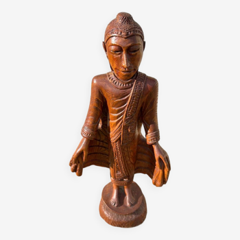 Statue en bois