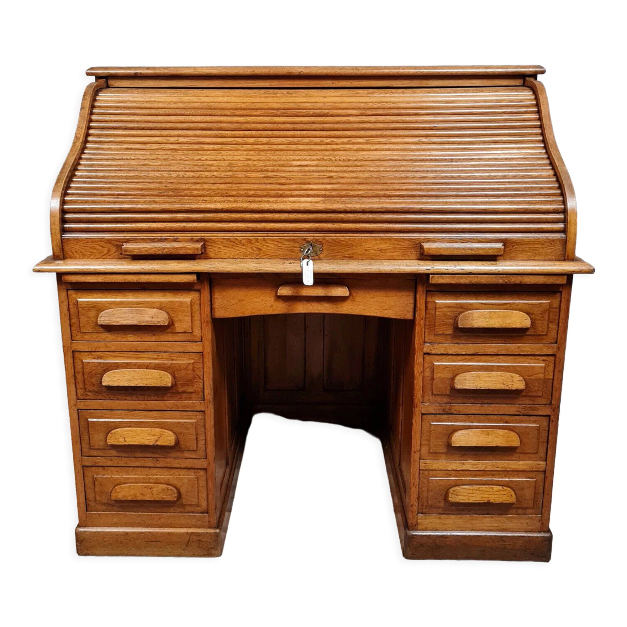 American center office with sliding blind of hectic shape Art Deco era around 1920