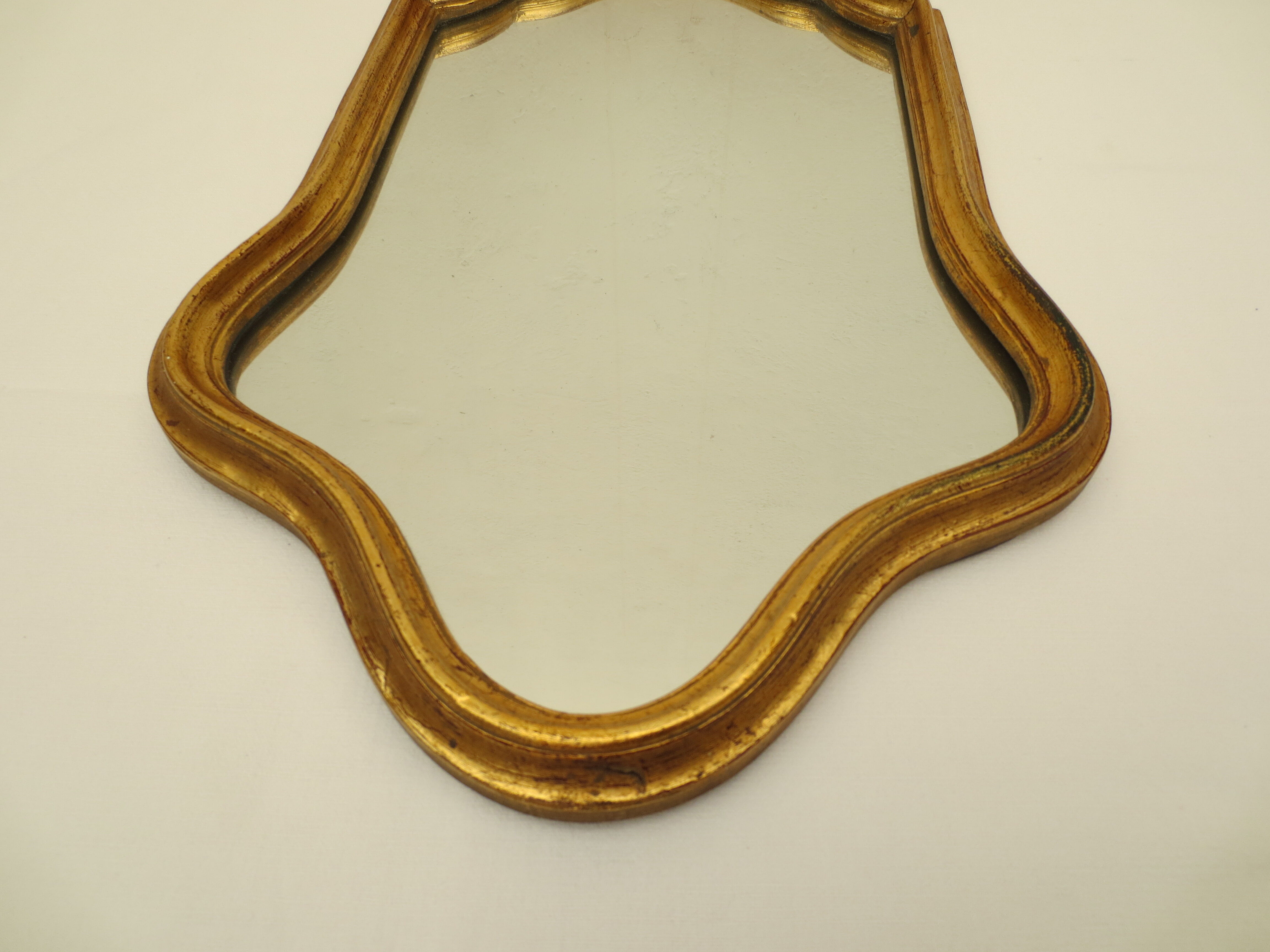 Ancien miroir de style  en bois tour doré, 41x27 cm