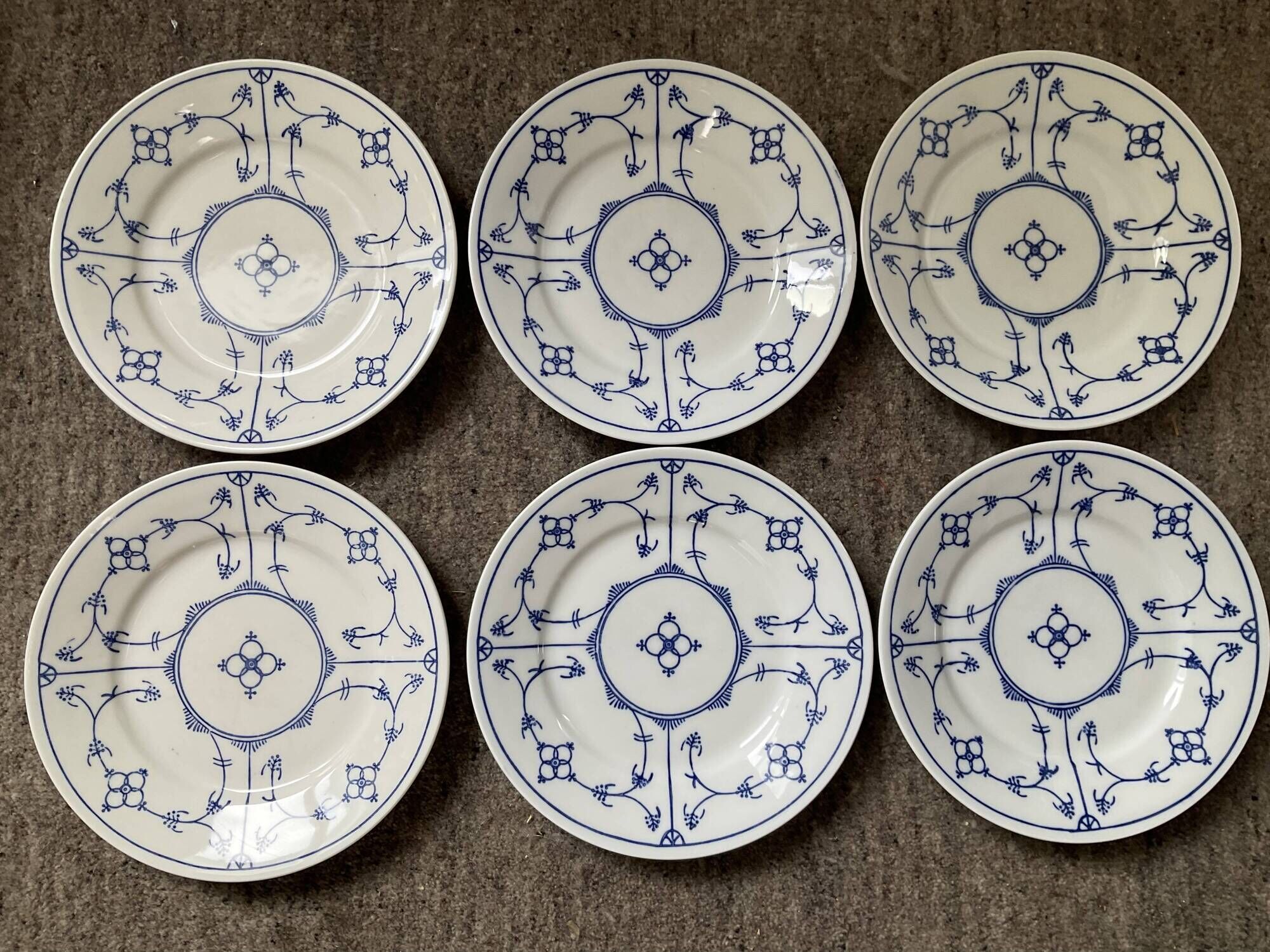 Set of 6 vintage porcelain dessert plates Germany